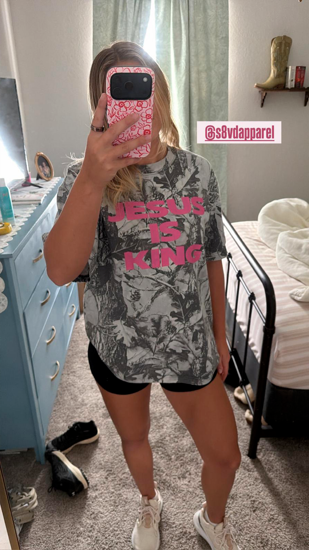 Customer @khudacky wearing the S8VD JESUS IS KING Pink Camo Tee
